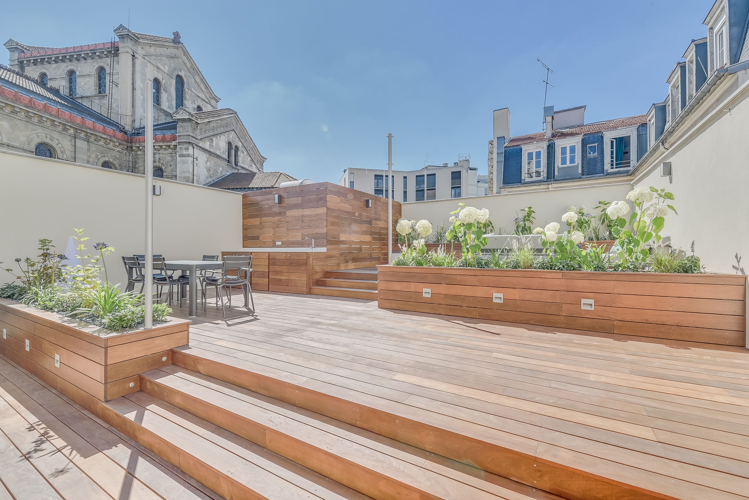 Création d'une terrasse sur le toit d'un immeuble parisien Architecte terrasse paris 1