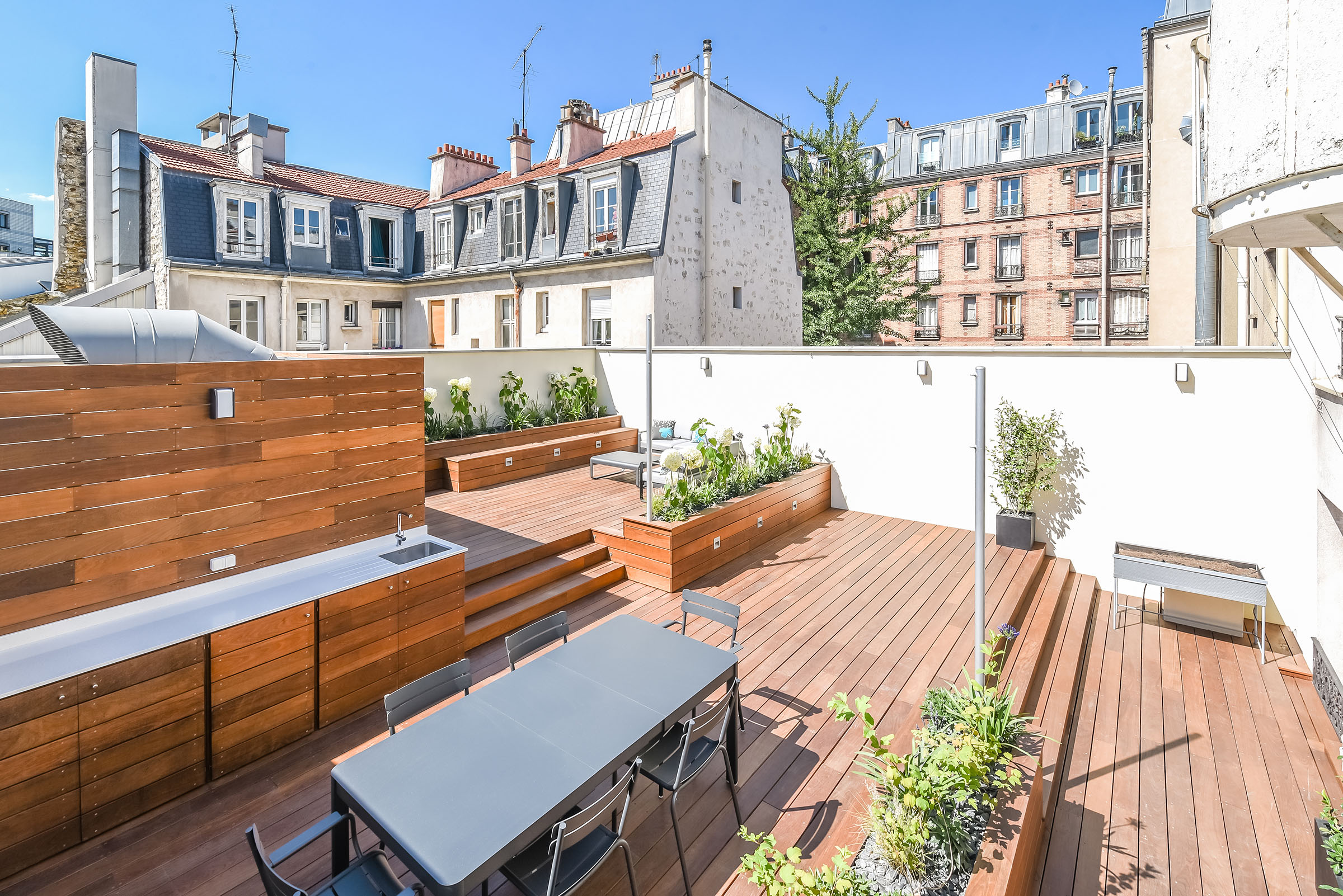 Création d'une terrasse sur le toit d'un immeuble parisien Creation terrasse toit 2