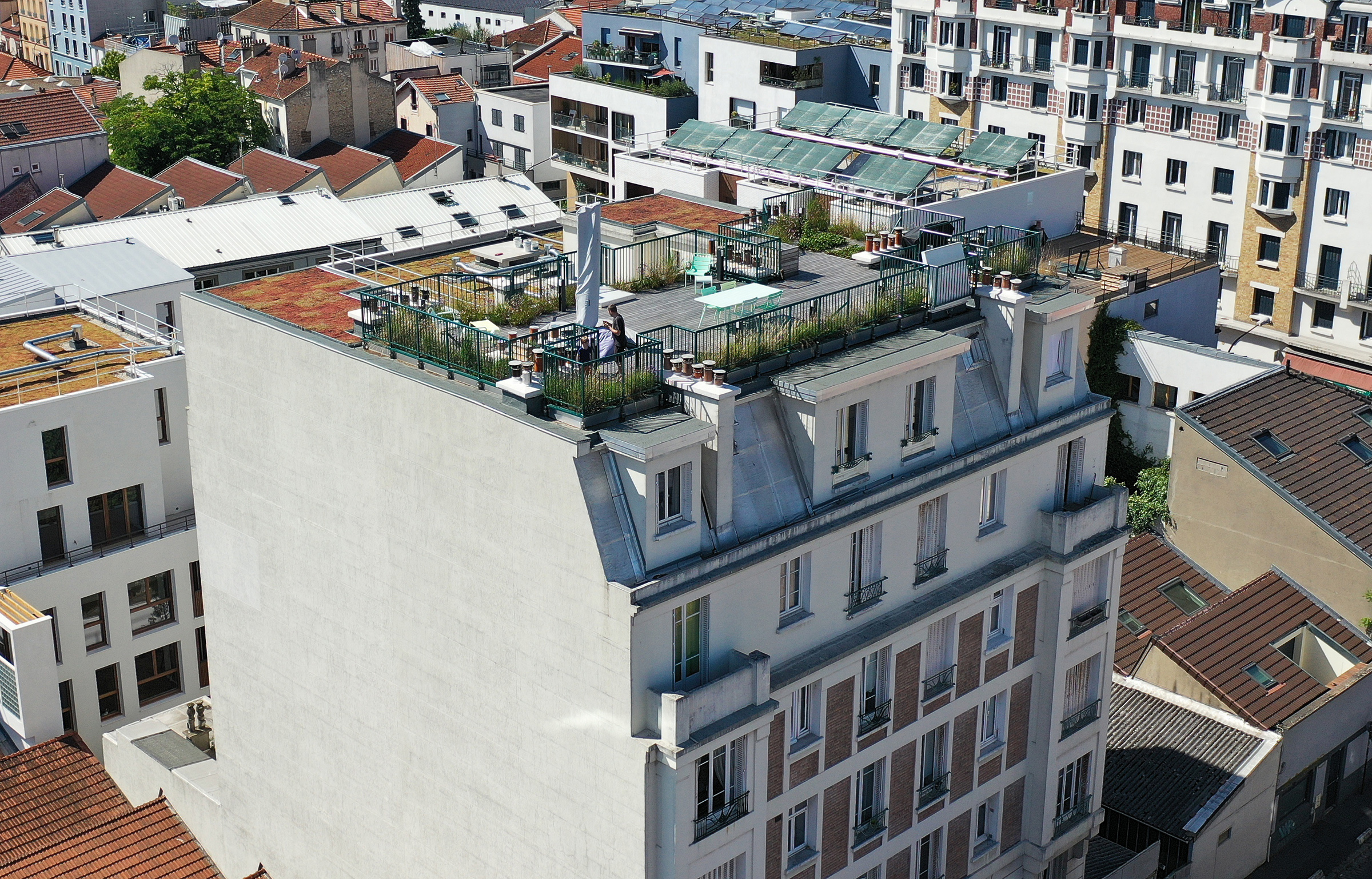 Création et aménagement d'un rooftop accessible de 150 m² default