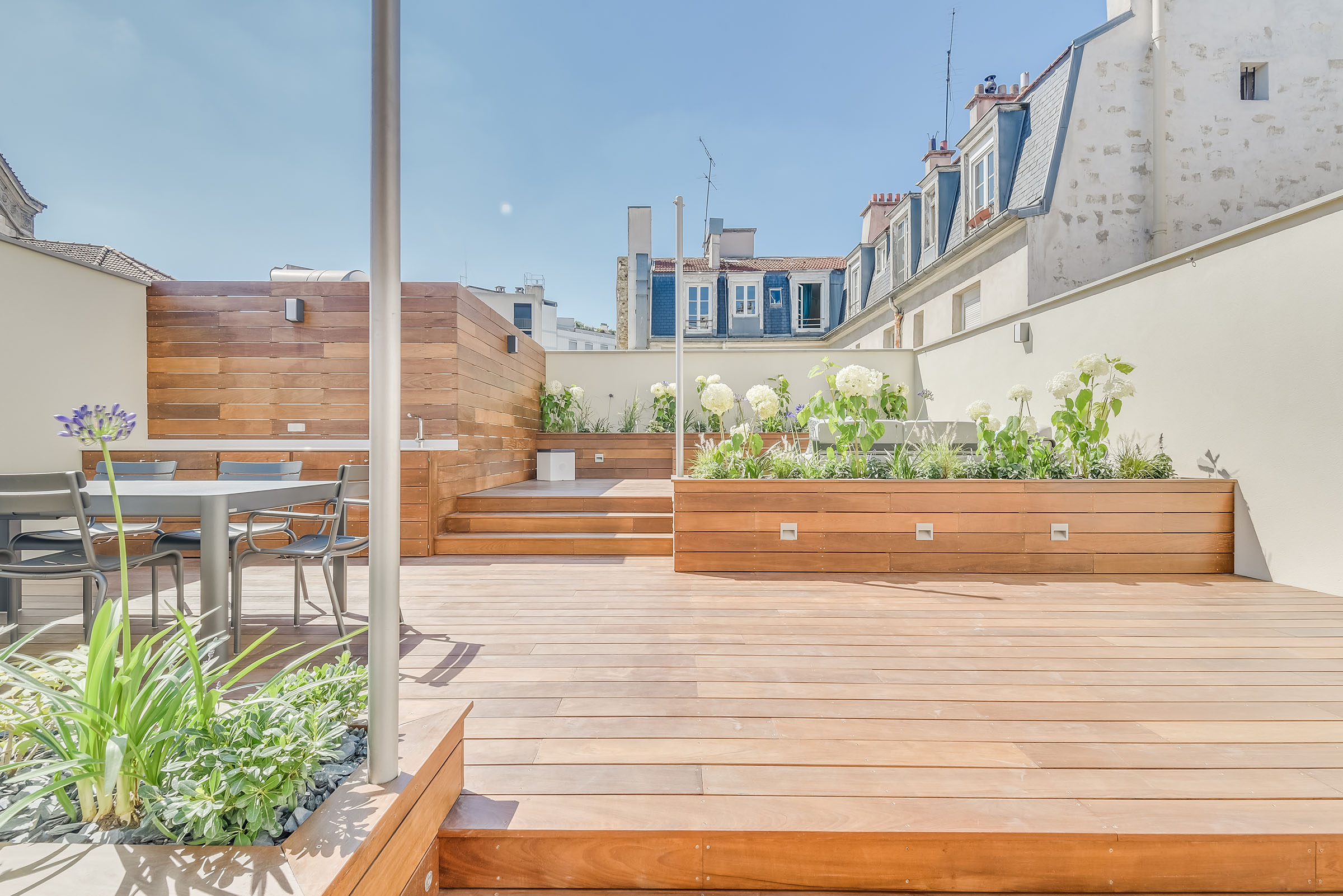 Création d'une terrasse sur le toit d'un immeuble parisien Terrasse ipe architecte 4