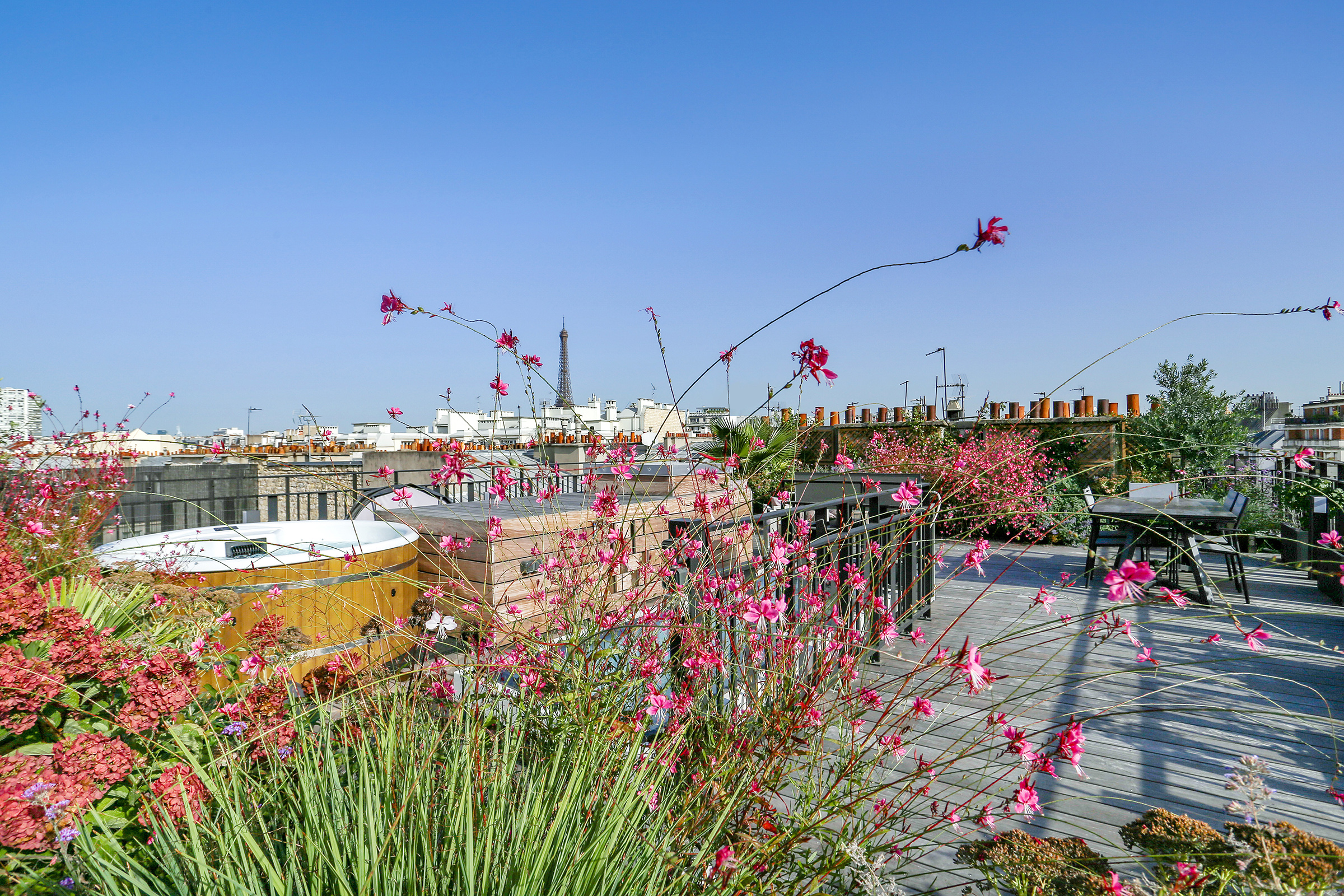 Surélévation complète d'un immeuble à Paris Toit-terrasse architecte paris